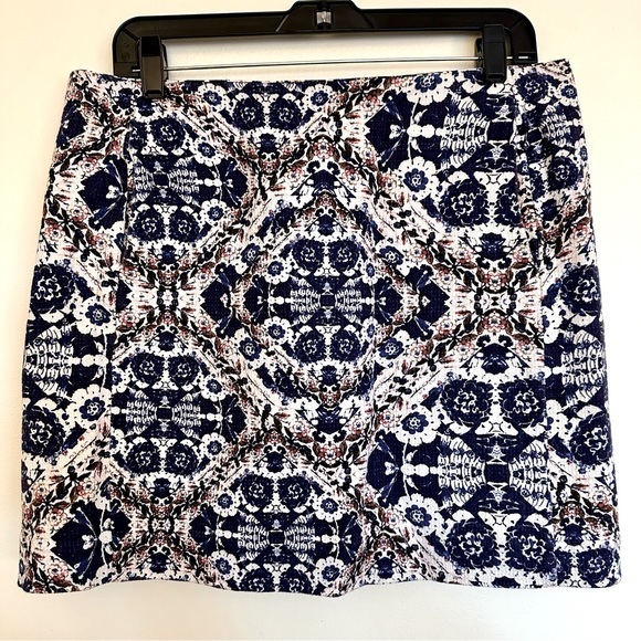 Joe Fresh Dresses & Skirts - Joe Fresh Tweed Multicolored Floral Lined Mini Skirt Size 8